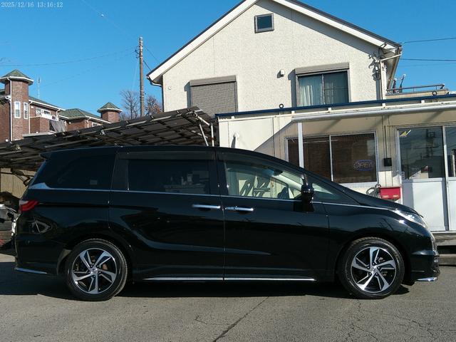 オデッセイ アブソルート　保証付　両側パワースライドドア　ＬＥＤヘッドライト　ブルートゥース　ＨＤＭＩ接続　純正ナビ　バックカメラ　クルーズコントロール　パドルシフト　フルセグ地デジ　ＥＴＣ　インテリキー（6枚目）