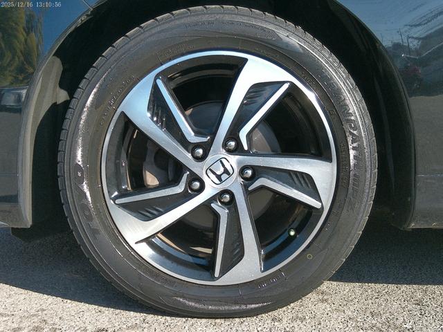 オデッセイ アブソルート　保証付　両側パワースライドドア　ＬＥＤヘッドライト　ブルートゥース　ＨＤＭＩ接続　純正ナビ　バックカメラ　クルーズコントロール　パドルシフト　フルセグ地デジ　ＥＴＣ　インテリキー（25枚目）