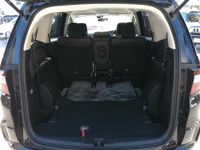 オデッセイ アブソルート　保証付　両側パワースライドドア　ＬＥＤヘッドライト　ブルートゥース　ＨＤＭＩ接続　純正ナビ　バックカメラ　クルーズコントロール　パドルシフト　フルセグ地デジ　ＥＴＣ　インテリキー（31枚目）