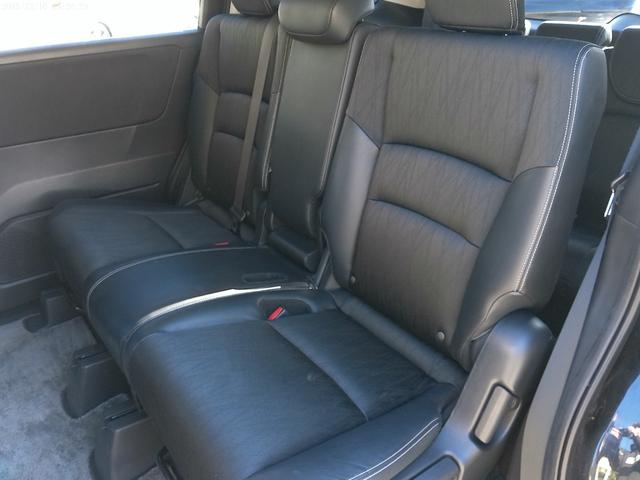 オデッセイ アブソルート　保証付　両側パワースライドドア　ＬＥＤヘッドライト　ブルートゥース　ＨＤＭＩ接続　純正ナビ　バックカメラ　クルーズコントロール　パドルシフト　フルセグ地デジ　ＥＴＣ　インテリキー（45枚目）