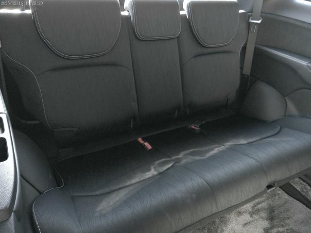 オデッセイ アブソルート　保証付　両側パワースライドドア　ＬＥＤヘッドライト　ブルートゥース　ＨＤＭＩ接続　純正ナビ　バックカメラ　クルーズコントロール　パドルシフト　フルセグ地デジ　ＥＴＣ　インテリキー（48枚目）