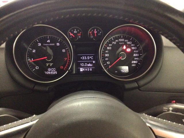 ＴＴクーペ ２．０ＴＦＳＩ　リミテッド　Ｓライン，純正ホイル、ナビＴＶ、ＥＴＣ、バックカメラ（9枚目）