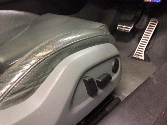 TTクーペ 3.2クワトロ 社外アルミホイール19インチ、GPSレーダー探知機(セルスター),ETC,社外ナビTV、ドライブレコーダー、パワーシート、シートヒーター、V6 3200cc 4WD(10枚目)