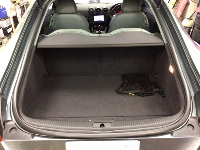 TTクーペ 3.2クワトロ 社外アルミホイール19インチ、GPSレーダー探知機(セルスター),ETC,社外ナビTV、ドライブレコーダー、パワーシート、シートヒーター、V6 3200cc 4WD(17枚目)