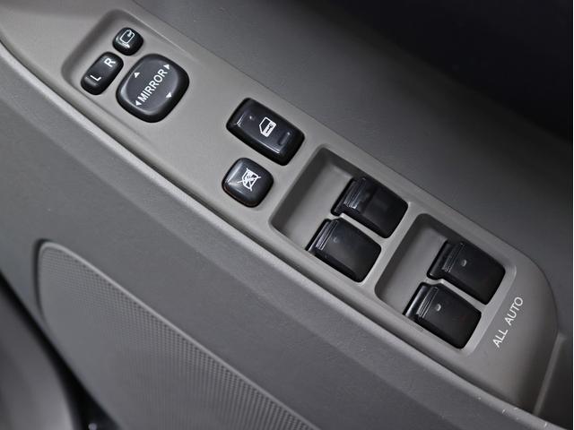 ハイラックスサーフ ＳＳＲ－Ｘ　リフトＵＰ／４連ＬＥＤイカリングヘッドライト／ＬＥＤテールランプ／１７インチアルミホイール／ＢＦグッドリッチタイヤ／メッキグリル／サンルーフ／ＥＴＣ車載器／バックカメラ／ＨＤＤナビ（31枚目）