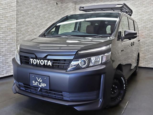 ヴォクシー ハイブリッドＸ　ＴＯＹＯＴＡグリル／Ｇｚフードモール／ＮＥＷ１５インチスチールホイール／マッドスタータイヤ／ルーフラック／純正ＳＤナビ＆地デジＴＶ／Ｂｌｕｅｔｏｏｔｈ接続／両側電動スライドドア／ブラウンシートカバー（5枚目）