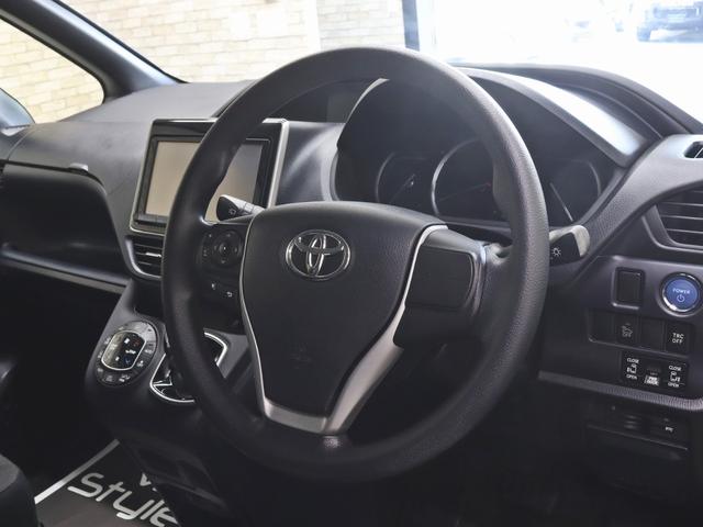ヴォクシー ハイブリッドＸ　ＴＯＹＯＴＡグリル／Ｇｚフードモール／ＮＥＷ１５インチスチールホイール／マッドスタータイヤ／ルーフラック／純正ＳＤナビ＆地デジＴＶ／Ｂｌｕｅｔｏｏｔｈ接続／両側電動スライドドア／ブラウンシートカバー（29枚目）