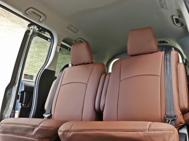 ヴォクシー ハイブリッドＸ　ＴＯＹＯＴＡグリル／Ｇｚフードモール／ＮＥＷ１５インチスチールホイール／マッドスタータイヤ／ルーフラック／純正ＳＤナビ＆地デジＴＶ／Ｂｌｕｅｔｏｏｔｈ接続／両側電動スライドドア／ブラウンシートカバー（37枚目）