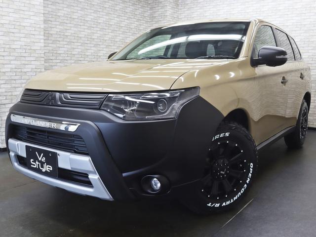 アウトランダー ２４Ｇナビパッケージ　ＮＥＷ１６ｉｎＡＷ／ＴＯＹＯオープンカントリーＲＴタイヤ／マットグリル／テールランプブラックアウト／４ＷＤ／プッシュスタート／７人乗り／スマートキー／クルーズコントロール／全塗装済（5枚目）