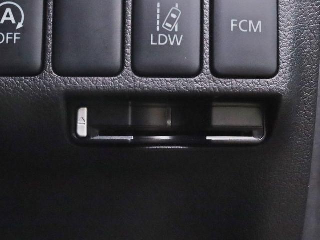 アウトランダー ２４Ｇナビパッケージ　ＮＥＷ１６ｉｎＡＷ／ＴＯＹＯオープンカントリーＲＴタイヤ／マットグリル／テールランプブラックアウト／４ＷＤ／プッシュスタート／７人乗り／スマートキー／クルーズコントロール／全塗装済（38枚目）