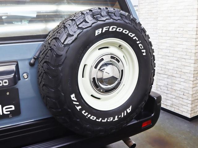 ランドクルーザープラド ＴＸ　サンルーフ／丸目ヘッドライト／リフトアップ／新品１６インチアルミホイール／新品ＢＦグッドリッチＡＴタイヤ／ＴＯＹＯＴＡグリル／背面タイヤ／ＥＴＣ／サテライトサブウーファー付き／新品バッテリー／全塗装済（17枚目）