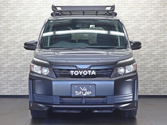 ヴォクシー Ｘ　両側電動スライドドア／ルーフラック／ＮＥＷ１５インチスチールホイール／マッドスタータイヤ／ＴＯＹＯＴＡクラシックグリル／純正ＳＤナビ／地デジＴＶ／Ｂｌｕｅｔｏｏｔｈ接続／Ｂカメラ／ドライブレコーダー（4枚目）