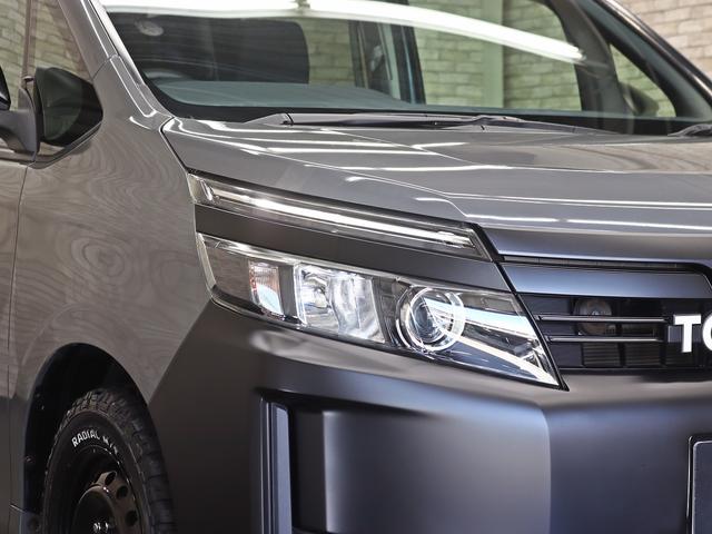 ヴォクシー Ｘ　両側電動スライドドア／ルーフラック／ＮＥＷ１５インチスチールホイール／マッドスタータイヤ／ＴＯＹＯＴＡクラシックグリル／純正ＳＤナビ／地デジＴＶ／Ｂｌｕｅｔｏｏｔｈ接続／Ｂカメラ／ドライブレコーダー（9枚目）