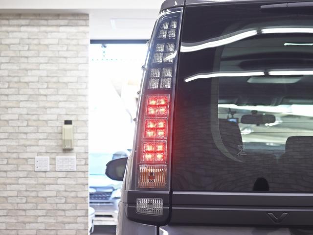 ヴォクシー Ｘ　両側電動スライドドア／ルーフラック／ＮＥＷ１５インチスチールホイール／マッドスタータイヤ／ＴＯＹＯＴＡクラシックグリル／純正ＳＤナビ／地デジＴＶ／Ｂｌｕｅｔｏｏｔｈ接続／Ｂカメラ／ドライブレコーダー（18枚目）