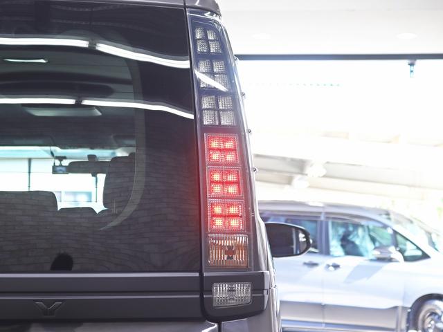 ヴォクシー Ｘ　両側電動スライドドア／ルーフラック／ＮＥＷ１５インチスチールホイール／マッドスタータイヤ／ＴＯＹＯＴＡクラシックグリル／純正ＳＤナビ／地デジＴＶ／Ｂｌｕｅｔｏｏｔｈ接続／Ｂカメラ／ドライブレコーダー（19枚目）