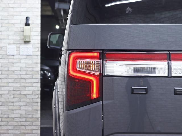 デリカD:5 P 4WD/両側電動SD/e-Assist/JAOSオーバーフェンダー/リフトUP/16インチ新品アルミホイール/BFグッドリッチAT新品タイヤ/電動リアゲート/パドルシフト/BT接続/Bカメラ/記録簿付(18枚目)