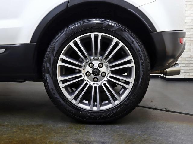 レンジローバーイヴォーク ピュア　パノラマスライディングルーフ／メラディアンサウンド／ブラックレザーシート／シートヒーター／パワーシート／純正１９インチアルミホイール／Ｂｌｕｅｔｏｏｔｈ接続／スマートキー／バックフォグ付／ワンオーナー（12枚目）