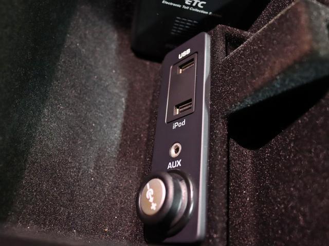 レンジローバーイヴォーク ピュア　パノラマスライディングルーフ／メラディアンサウンド／ブラックレザーシート／シートヒーター／パワーシート／純正１９インチアルミホイール／Ｂｌｕｅｔｏｏｔｈ接続／スマートキー／バックフォグ付／ワンオーナー（35枚目）