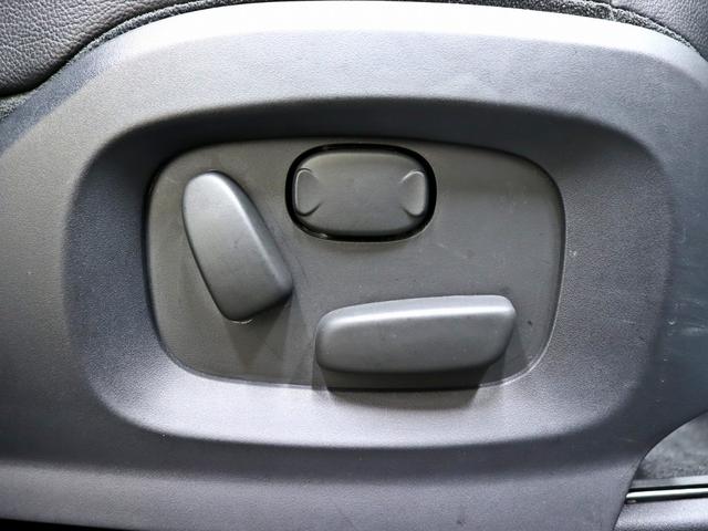 レンジローバーイヴォーク ピュア　パノラマスライディングルーフ／メラディアンサウンド／ブラックレザーシート／シートヒーター／パワーシート／純正１９インチアルミホイール／Ｂｌｕｅｔｏｏｔｈ接続／スマートキー／バックフォグ付／ワンオーナー（38枚目）