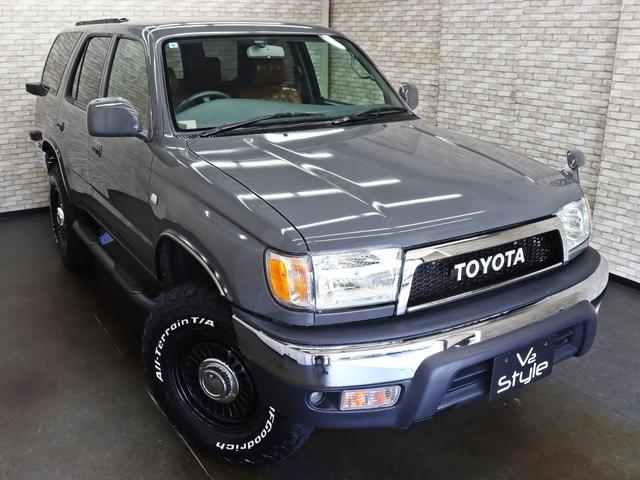 ハイラックスサーフ SSR-X オリジナルナローパッケージ/US4RUNNER仕様/TOYOTAクラシックグリル/NEW16インチ新品クリムソンアルミ/BFグッドリッチタイヤ/社外サイドステップ/背面タイヤ/キャメルシートカバー(2枚目)