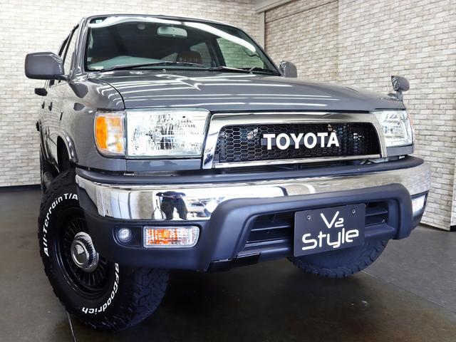 ハイラックスサーフ SSR-X オリジナルナローパッケージ/US4RUNNER仕様/TOYOTAクラシックグリル/NEW16インチ新品クリムソンアルミ/BFグッドリッチタイヤ/社外サイドステップ/背面タイヤ/キャメルシートカバー(3枚目)