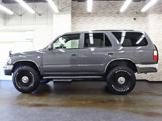 ハイラックスサーフ SSR-X オリジナルナローパッケージ/US4RUNNER仕様/TOYOTAクラシックグリル/NEW16インチ新品クリムソンアルミ/BFグッドリッチタイヤ/社外サイドステップ/背面タイヤ/キャメルシートカバー(11枚目)