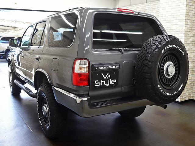 ハイラックスサーフ SSR-X オリジナルナローパッケージ/US4RUNNER仕様/TOYOTAクラシックグリル/NEW16インチ新品クリムソンアルミ/BFグッドリッチタイヤ/社外サイドステップ/背面タイヤ/キャメルシートカバー(15枚目)