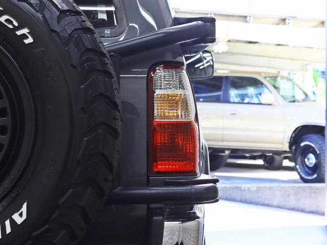 ハイラックスサーフ SSR-X オリジナルナローパッケージ/US4RUNNER仕様/TOYOTAクラシックグリル/NEW16インチ新品クリムソンアルミ/BFグッドリッチタイヤ/社外サイドステップ/背面タイヤ/キャメルシートカバー(19枚目)