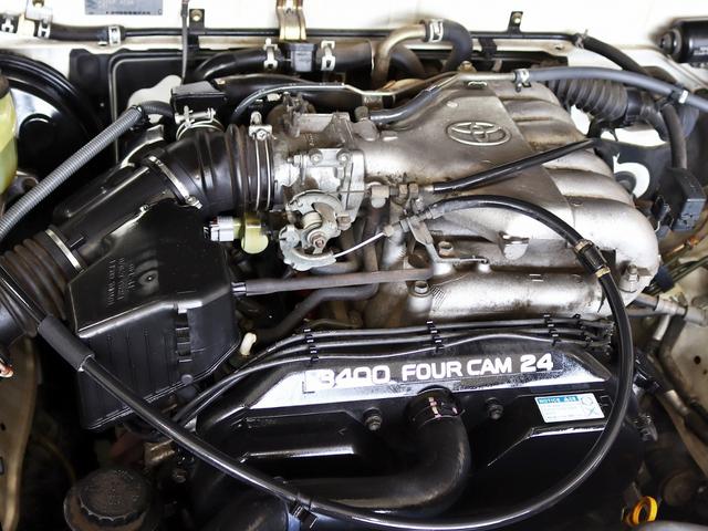 ハイラックスサーフ SSR-X オリジナルナローパッケージ/US4RUNNER仕様/TOYOTAクラシックグリル/NEW16インチ新品クリムソンアルミ/BFグッドリッチタイヤ/社外サイドステップ/背面タイヤ/キャメルシートカバー(35枚目)