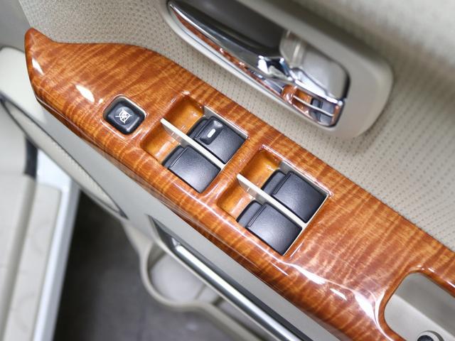 デリカD:5 G パワーパッケージ 両側電動SD/イクリプス製SDナビ/クル-図コントロール/バンパープロテクター/JAOSオーバーフェンダーKIT/1.5インチリフトUP/16インチAW/BFグッドリッチタイヤ/スマートキー(37枚目)