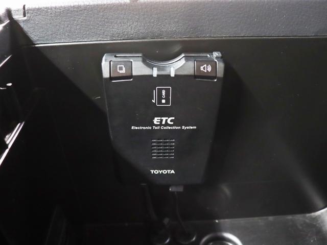 ハイラックスサーフ SSR-Xリミテッド TOYOTAクラシックグリル/リフトアップ/社外17インチアルミホイール&TOYOオープンカントリーMTタイヤ/4連LEDヘッドライド/バックカメラ/ルーフレール/ETC車載器/キーレスエントリー(26枚目)