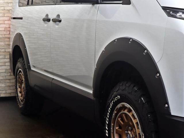 デリカＤ：５ Ｇ　パワーパッケージ　４ＷＤ／両側電動ＳＤ／ｅ‐Ａｓｓｉｓｔ／純正１０．１ナビ／ＩＰＦグリルマーカー／ＢＵＳＴＥＲＳ２０８０改／ＧＯＱＢＵＴＯＲ－３／ＪＡＯＳオーバーフェンダー／リフトＵＰ／ＮＥＷ１６インチＡＷ／記録簿付（12枚目）