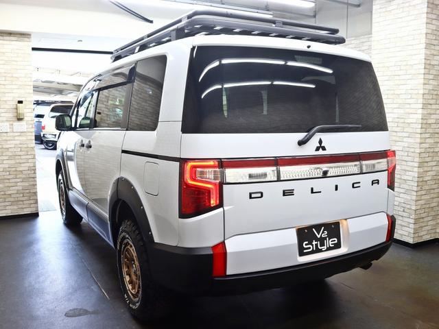 デリカＤ：５ Ｇ　パワーパッケージ　４ＷＤ／両側電動ＳＤ／ｅ‐Ａｓｓｉｓｔ／純正１０．１ナビ／ＩＰＦグリルマーカー／ＢＵＳＴＥＲＳ２０８０改／ＧＯＱＢＵＴＯＲ－３／ＪＡＯＳオーバーフェンダー／リフトＵＰ／ＮＥＷ１６インチＡＷ／記録簿付（17枚目）