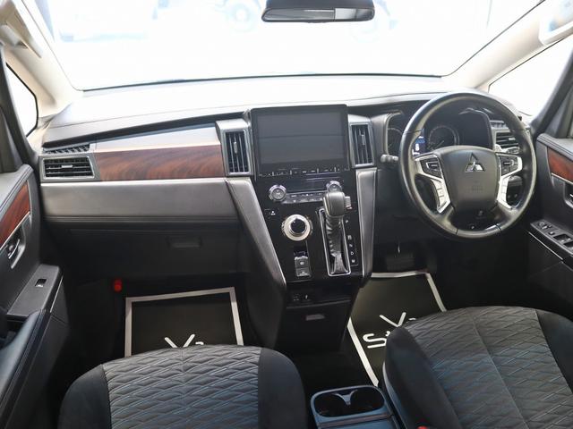 デリカＤ：５ Ｇ　パワーパッケージ　４ＷＤ／両側電動ＳＤ／ｅ‐Ａｓｓｉｓｔ／純正１０．１ナビ／ＩＰＦグリルマーカー／ＢＵＳＴＥＲＳ２０８０改／ＧＯＱＢＵＴＯＲ－３／ＪＡＯＳオーバーフェンダー／リフトＵＰ／ＮＥＷ１６インチＡＷ／記録簿付（24枚目）