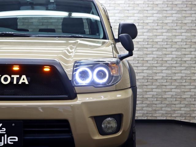 ハイラックスサーフ ＳＳＲ－Ｘリミテッド　４ＷＤ／サンルーフ／グリルマーカー／ＴＯＹＯＴＡクラシックグリル／リフトアップ／社外１７インチＡＷ＆ＢＦグッドリッチＡＴタイヤ／４連ＬＥＤリングヘッドライド／グリルマーカー／ルーフレール／ＥＴＣ車載器（8枚目）