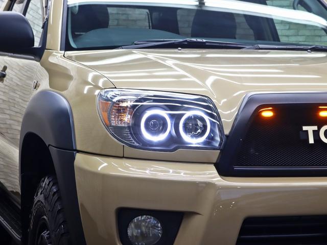 ハイラックスサーフ ＳＳＲ－Ｘリミテッド　４ＷＤ／サンルーフ／グリルマーカー／ＴＯＹＯＴＡクラシックグリル／リフトアップ／社外１７インチＡＷ＆ＢＦグッドリッチＡＴタイヤ／４連ＬＥＤリングヘッドライド／グリルマーカー／ルーフレール／ＥＴＣ車載器（9枚目）