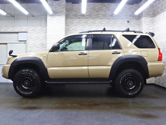 ハイラックスサーフ ＳＳＲ－Ｘリミテッド　４ＷＤ／サンルーフ／グリルマーカー／ＴＯＹＯＴＡクラシックグリル／リフトアップ／社外１７インチＡＷ＆ＢＦグッドリッチＡＴタイヤ／４連ＬＥＤリングヘッドライド／グリルマーカー／ルーフレール／ＥＴＣ車載器（11枚目）