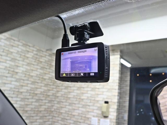 ハイラックスサーフ ＳＳＲ－Ｘリミテッド　４ＷＤ／サンルーフ／グリルマーカー／ＴＯＹＯＴＡクラシックグリル／リフトアップ／社外１７インチＡＷ＆ＢＦグッドリッチＡＴタイヤ／４連ＬＥＤリングヘッドライド／グリルマーカー／ルーフレール／ＥＴＣ車載器（22枚目）