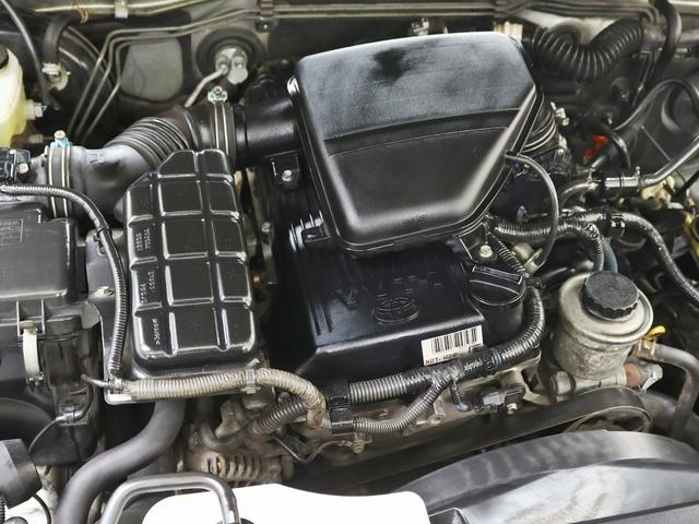 ハイラックスサーフ ＳＳＲ－Ｘリミテッド　４ＷＤ／サンルーフ／グリルマーカー／ＴＯＹＯＴＡクラシックグリル／リフトアップ／社外１７インチＡＷ＆ＢＦグッドリッチＡＴタイヤ／４連ＬＥＤリングヘッドライド／グリルマーカー／ルーフレール／ＥＴＣ車載器（36枚目）