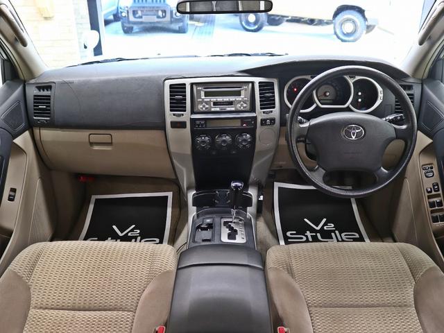 ハイラックスサーフ ＳＳＲ－Ｘ　リフトアップ／社外１７インチアルミホイール＆ブリジストンタイヤ／前後バンパーマットブラック塗装／マットブラックグリル／ＥＴＣ車載器／キーレスエントリー／ＣＤデッキ／イモビライザーシステム（19枚目）