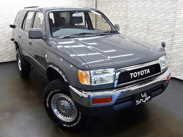 ハイラックスサーフ SSR-X 4WD/オリジナルナローパッケージ/US4RUNNER仕様/16インチDEANカリフォルニア新品アルミホイール/BFグッドリッチ新品タイヤ/リフトUP/TOYOTAクラッシックグリル/メッキバンパー(2枚目)