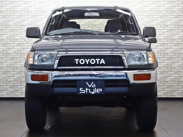 ハイラックスサーフ SSR-X 4WD/オリジナルナローパッケージ/US4RUNNER仕様/16インチDEANカリフォルニア新品アルミホイール/BFグッドリッチ新品タイヤ/リフトUP/TOYOTAクラッシックグリル/メッキバンパー(4枚目)