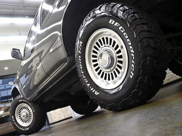 ハイラックスサーフ SSR-X 4WD/オリジナルナローパッケージ/US4RUNNER仕様/16インチDEANカリフォルニア新品アルミホイール/BFグッドリッチ新品タイヤ/リフトUP/TOYOTAクラッシックグリル/メッキバンパー(13枚目)