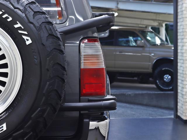 ハイラックスサーフ SSR-X 4WD/オリジナルナローパッケージ/US4RUNNER仕様/16インチDEANカリフォルニア新品アルミホイール/BFグッドリッチ新品タイヤ/リフトUP/TOYOTAクラッシックグリル/メッキバンパー(19枚目)