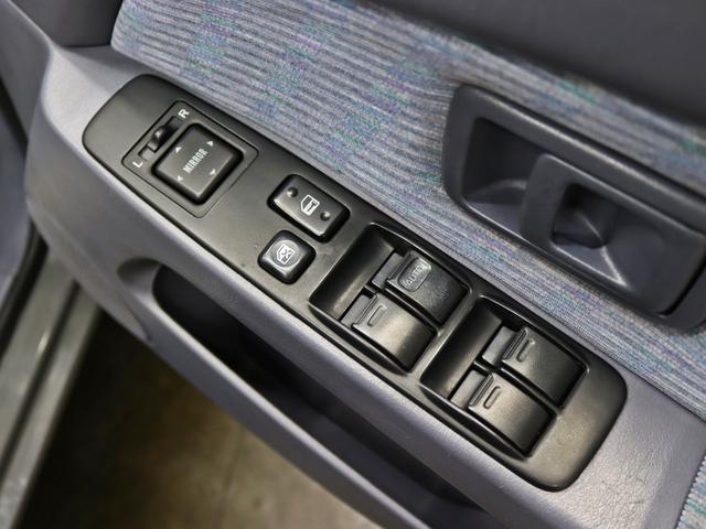 ハイラックスサーフ SSR-X 4WD/オリジナルナローパッケージ/US4RUNNER仕様/16インチDEANカリフォルニア新品アルミホイール/BFグッドリッチ新品タイヤ/リフトUP/TOYOTAクラッシックグリル/メッキバンパー(30枚目)