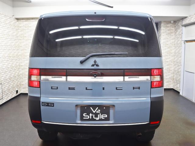 デリカD:5 M 後席モニター/ベッドキット/電動SD/16インチアルミホイール/BFグッドリッチタイヤ/リフトUP/バンパープロテクター/JAOSオーバーフェンダー/加工ヘッドライト/ベットキット/ドラレコ/記録簿付(17枚目)