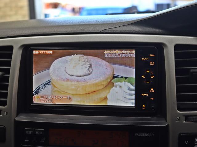 ハイラックスサーフ ＳＳＲ－Ｘ　４ＷＤ／リフトＵＰ／社外１７インチアルミホイール／ＢＦグッドリッチＡＴタイヤ／前後バンパーマットブラック塗装／ＴＯＹＯＴＡグリル／ＬＥＤフォグランプ／社外４連イカリングヘッドライト／シートカバー（24枚目）