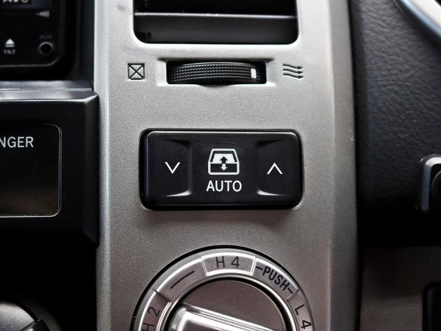 ハイラックスサーフ ＳＳＲ－Ｘ　４ＷＤ／リフトＵＰ／社外１７インチアルミホイール／ＢＦグッドリッチＡＴタイヤ／前後バンパーマットブラック塗装／ＴＯＹＯＴＡグリル／ＬＥＤフォグランプ／社外４連イカリングヘッドライト／シートカバー（29枚目）