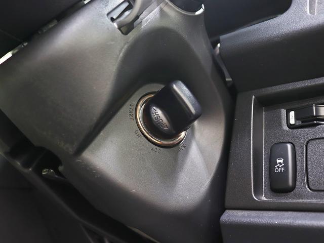 スマートキー方式を採用しておりますので全ての操作はキーを鞄やポケットの中に入れたまま行う事が可能となっております。