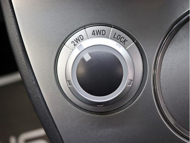 デリカＤ：５ Ｄ　パワーパッケージ　４ＷＤ／両側電動ＳＤ／インナーＢＫヘッドライト／バンパープロテクター／オーバーフェンダー／リフトＵＰ／１６インチ新品アルミホイール／ＢＦグッドリッチ新品タイヤ／パワーシート／ＥＴＣ車載器／スマートキー（28枚目）